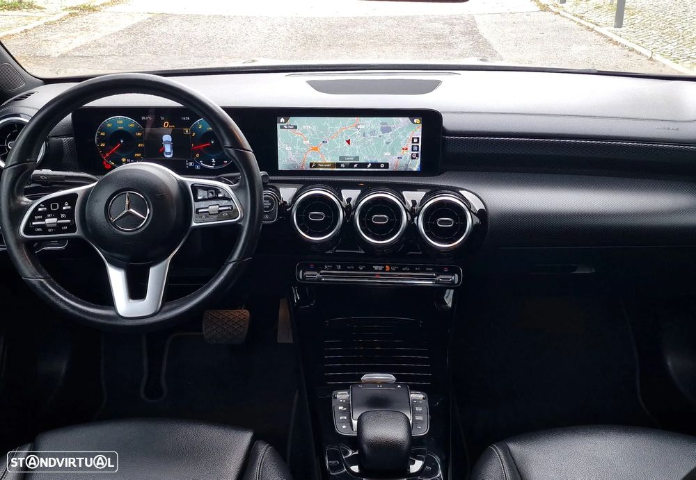 Mercedes-Benz CLA 200 7G-DCT Progressive - 24