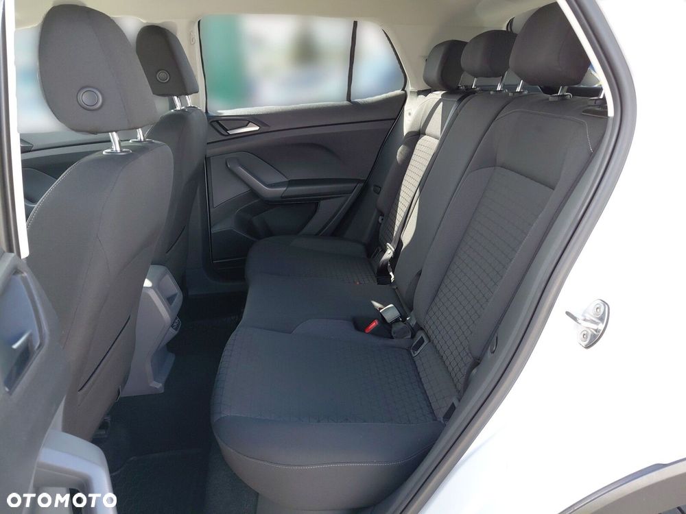 Volkswagen T-Cross - 12