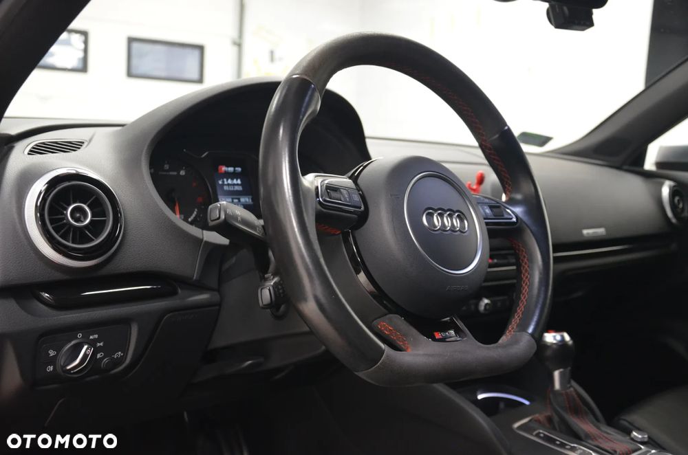 Audi RS3 Sportback - 13