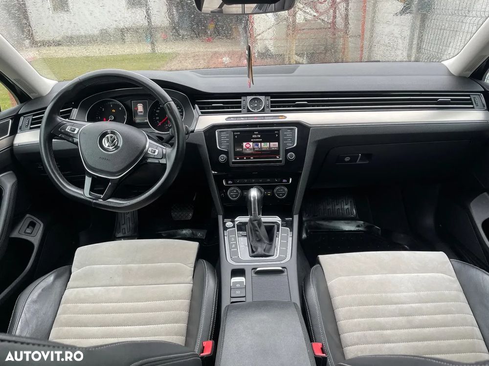 Volkswagen Passat Variant 2.0 TDI DSG Highline - 8