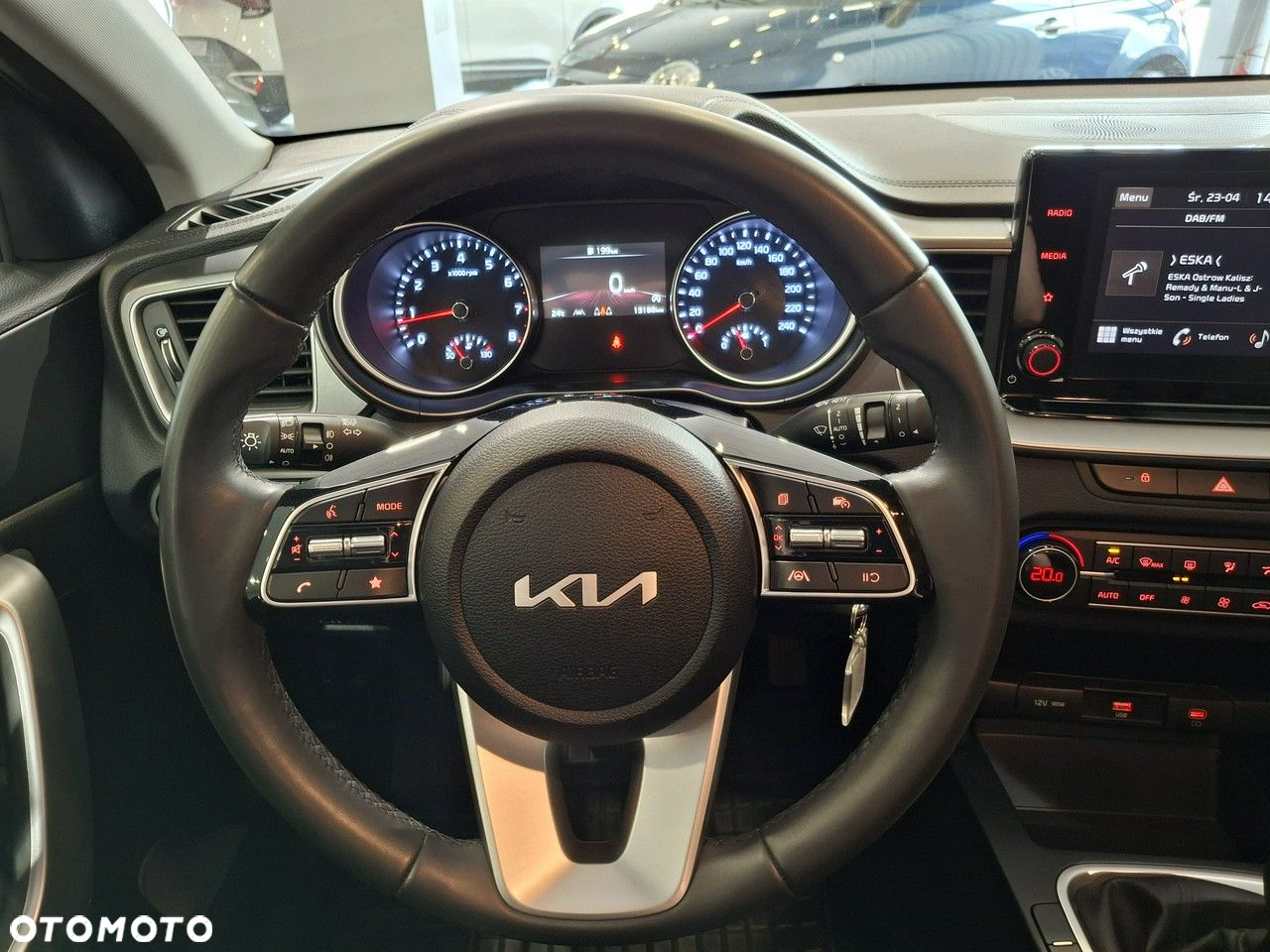 Kia Ceed - 13