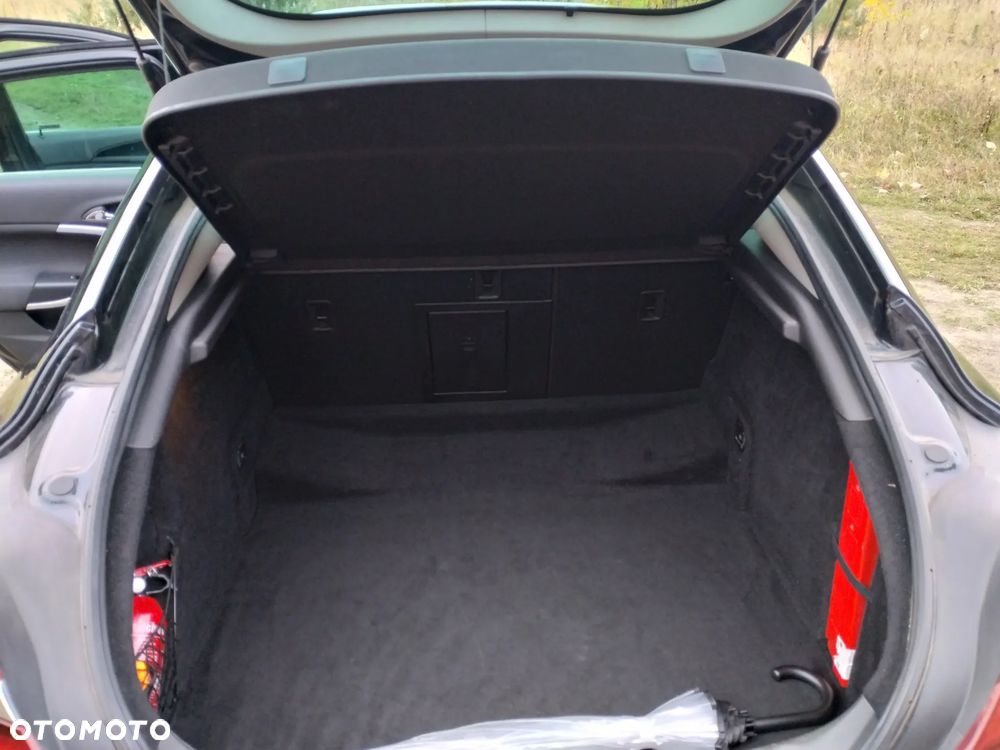 Opel Insignia - 13