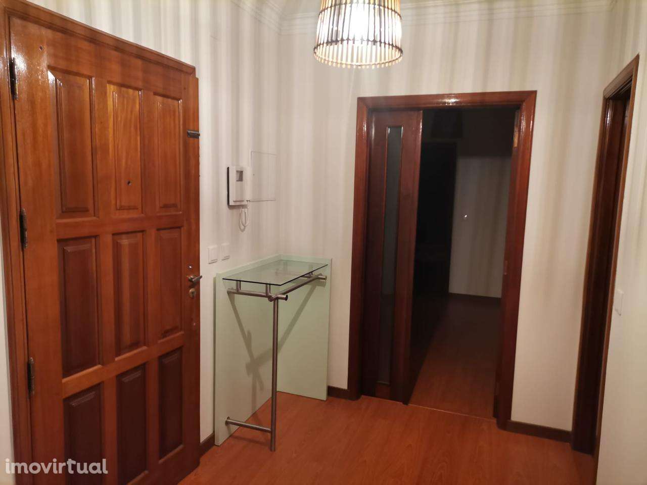 T3 para arrendar mobilado e equipado | 2 frentes | 1 terraço - Grande imagem: 4/27