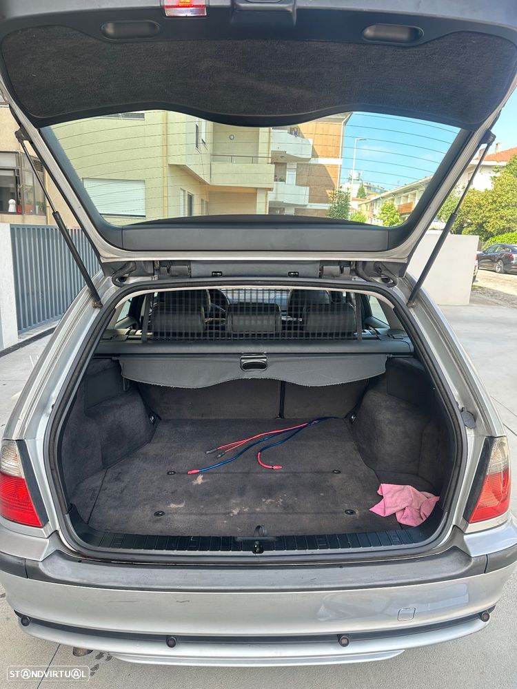 BMW 320 d Touring - 9