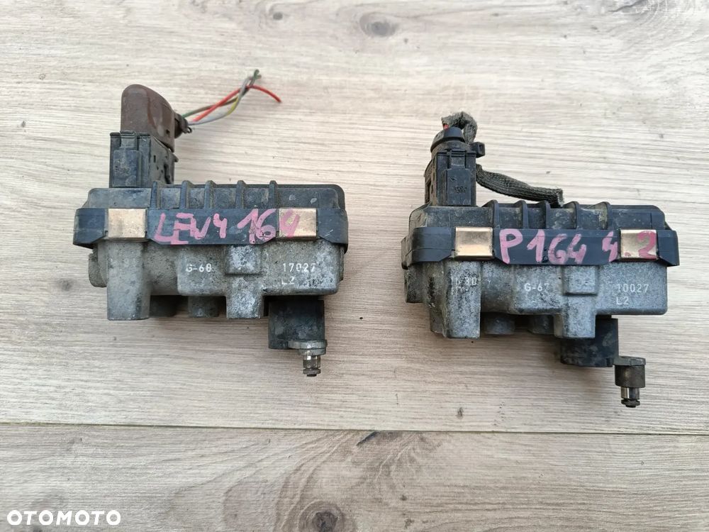 MERCEDES W211 W221 W164 4.0 V8 CDI NASTAWNIK STEROWNIK TURBOSPRĘŻARKI TURBO LEWY PRAWY G-67 G-68 - 1