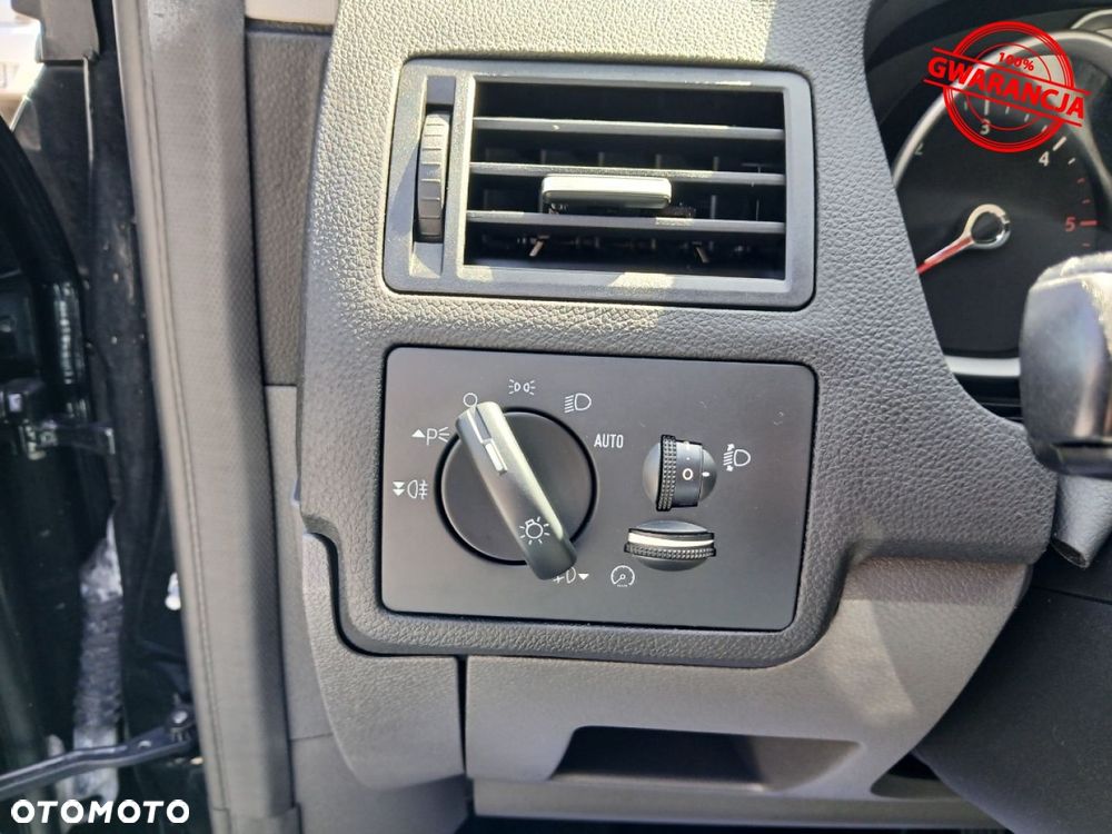 Ford Kuga - 21