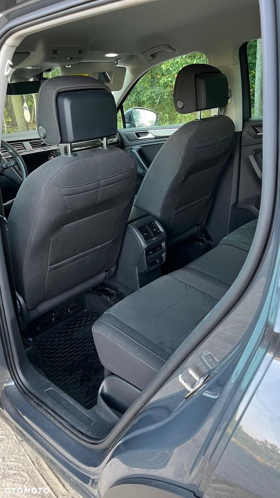 Volkswagen Tiguan - 17