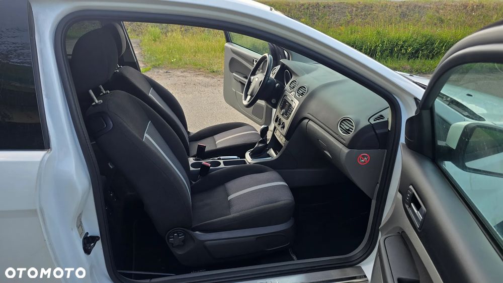 Ford Focus 1.6 16V Viva II - 24