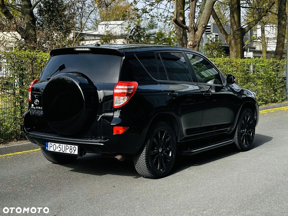 Toyota RAV4 - 16
