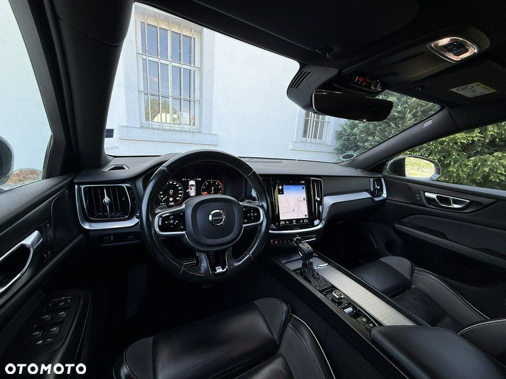 Volvo V60 T4 Geartronic R-Design - 20