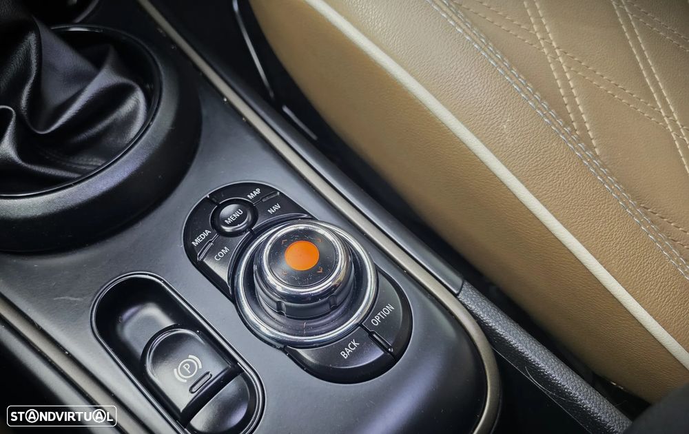 MINI Countryman Cooper SE ALL4 Auto - 23