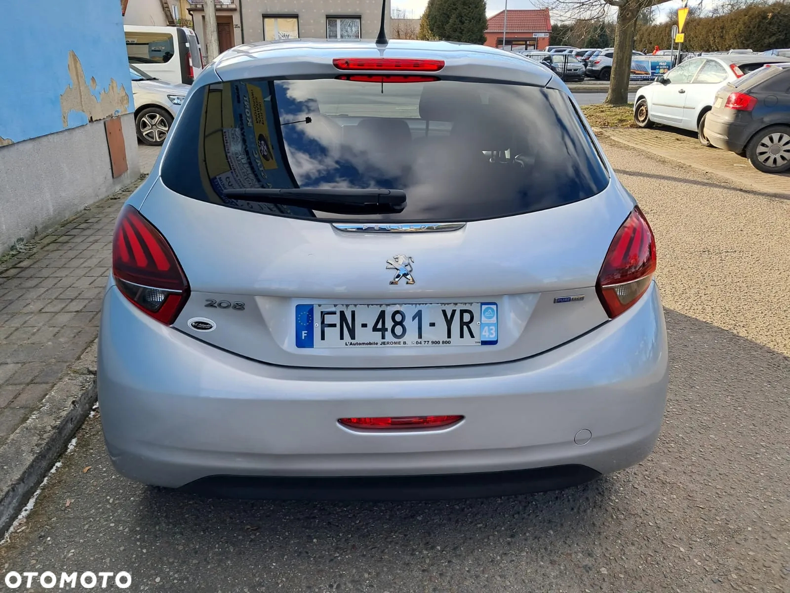 Peugeot 208 - 7