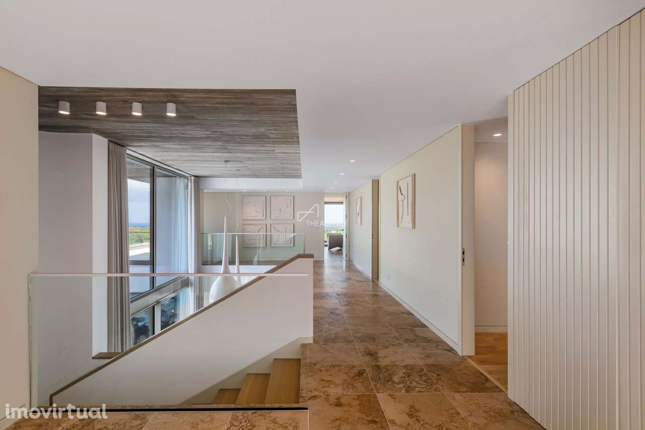 Villa de Luxo à beira-mar com Piscina Infinita e 5 suítes - Peralta Be - Grande imagem: 5/54