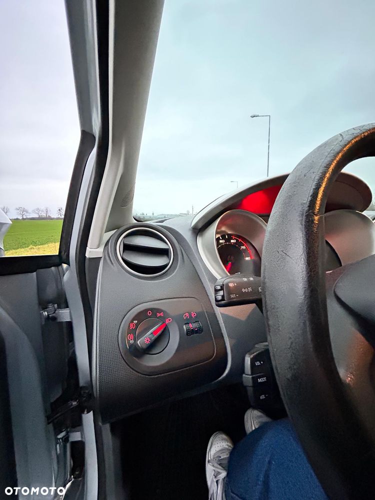 Seat Ibiza 1.4 16V Style - 5