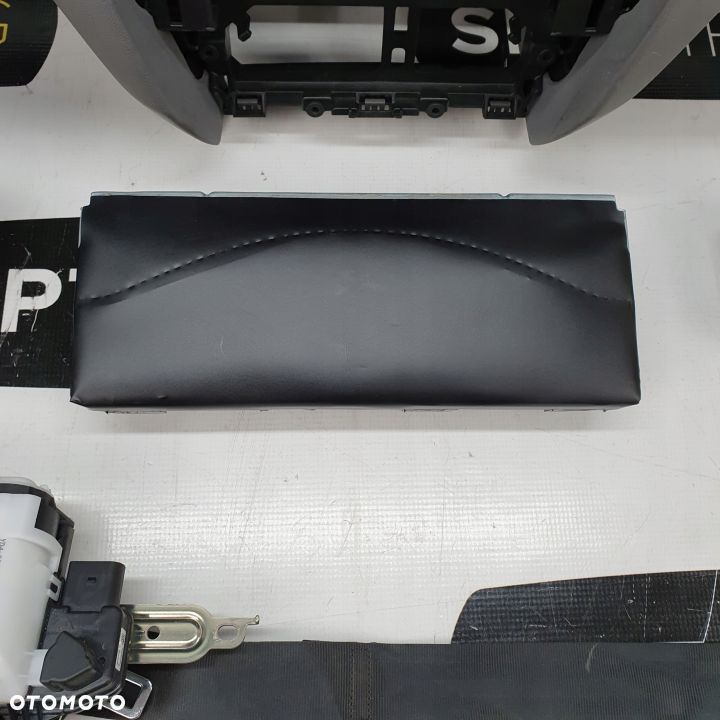 SKODA OCTAVIA III 3 5E0 LIFT DESKA ROZDZIELCZA KONSOLA KOKPIT PULPIT PODUSZKI AIRBAG AIR BAG PASY KIT SET - 7