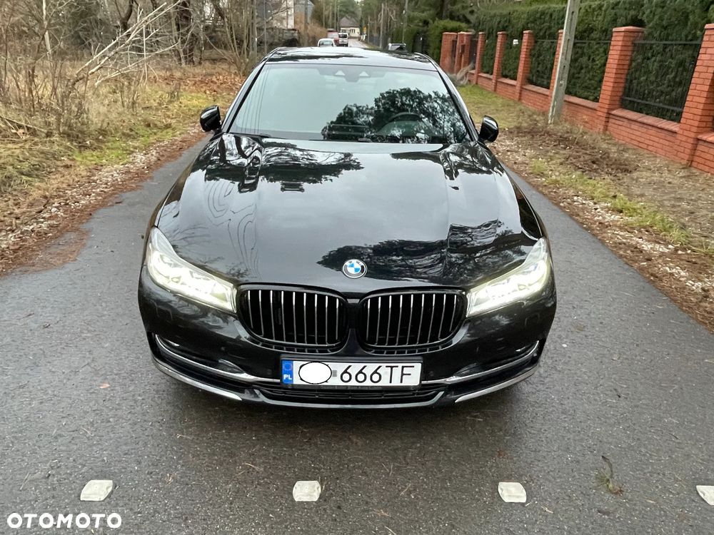 BMW Seria 7 740d xDrive - 30