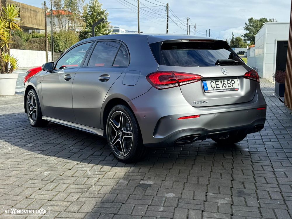 Mercedes-Benz A 250 e AMG Line - 5