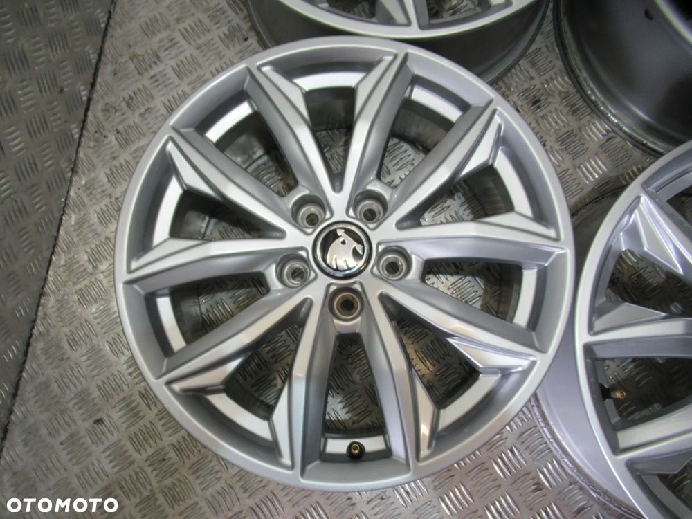 Felgi Skoda Karoq Kodiaq Superb Yeti Octavia 7Jx17 et34 5x112 - 7