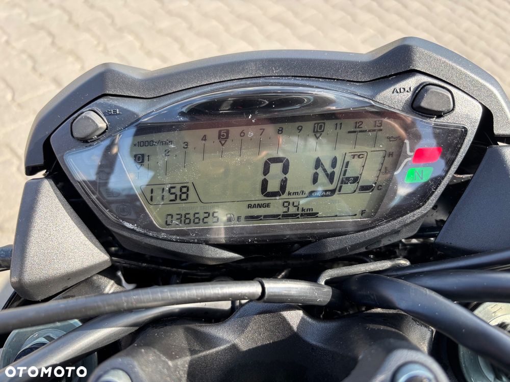 Suzuki GSX - 7