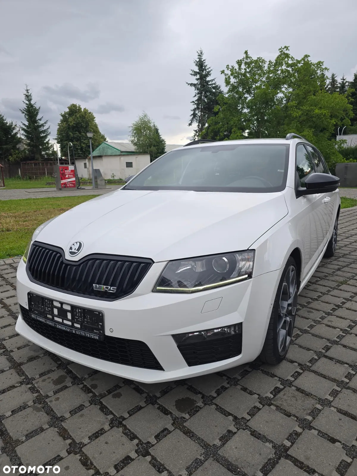 Skoda Octavia Combi 2.0 TDI RS - 3