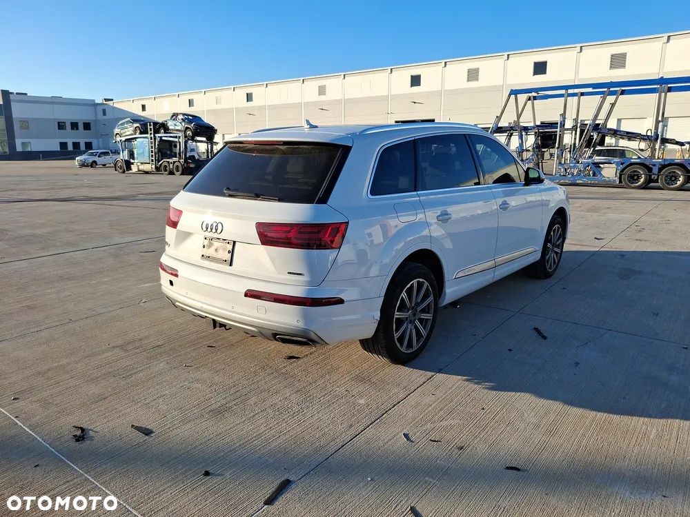 Audi Q7 3.0 TFSI Quattro Tiptronic - 4