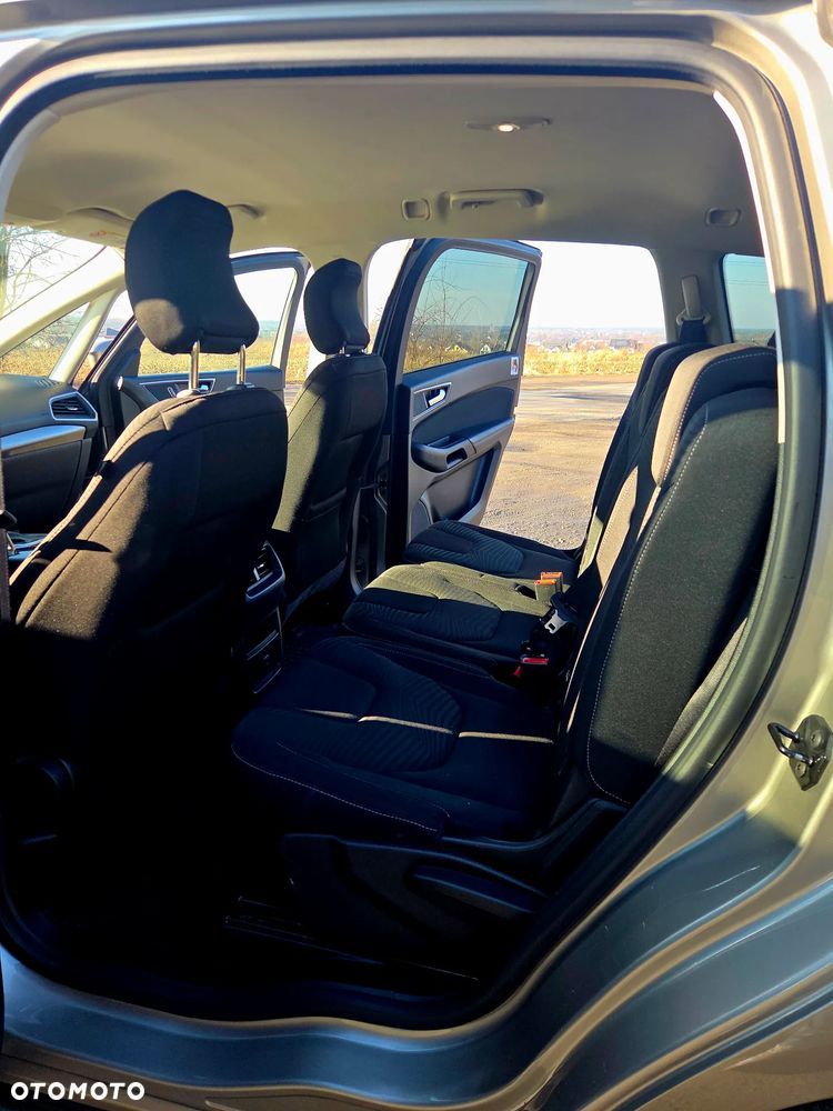 Ford S-Max 2.0 TDCi Titanium PowerShift - 34