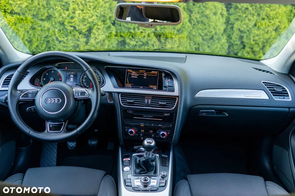 Audi A4 Avant 2.0 TDI DPF clean diesel quattro Attraction - 27