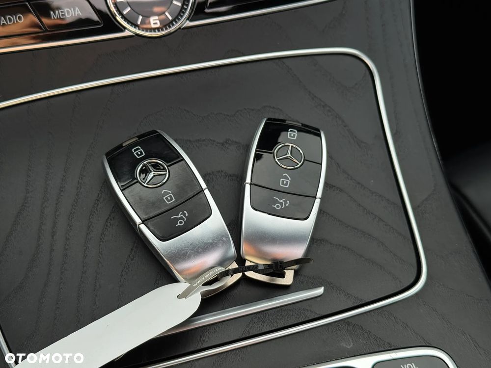 Mercedes-Benz Klasa E 350 9G-TRONIC - 38