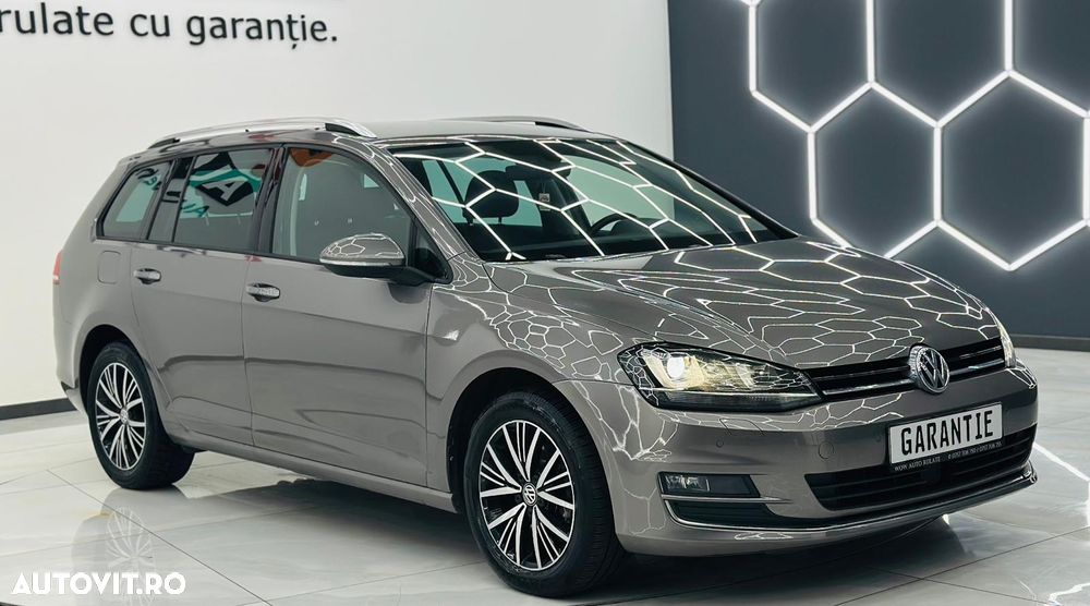 Volkswagen Golf 2.0 TDI BlueMotion Technology Allstar - 3
