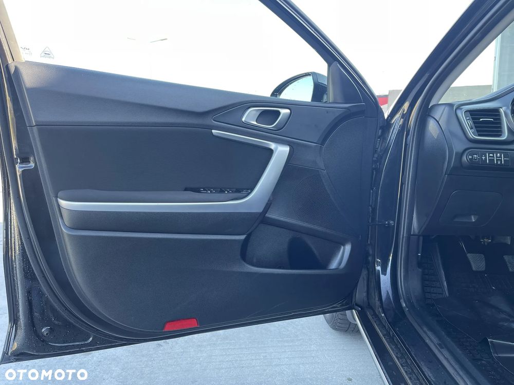 Kia XCeed 1.5 T-GDI M - 11
