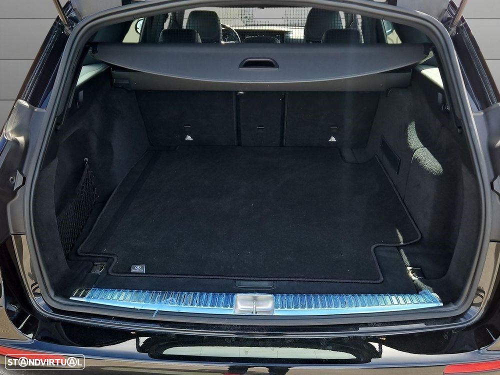Mercedes-Benz E 220 d Avantgarde - 21