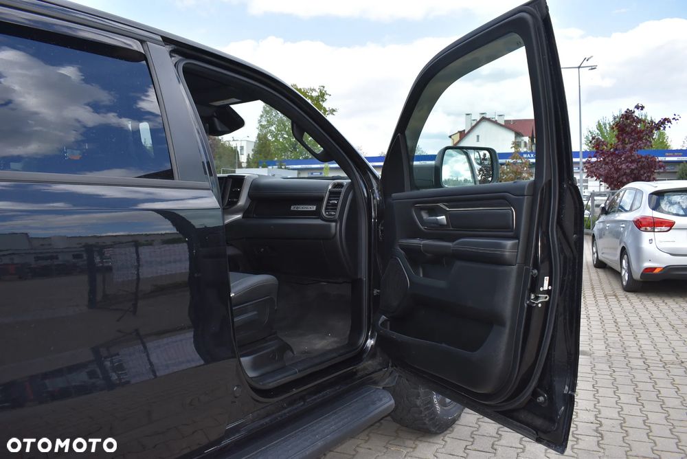 Dodge RAM - 22