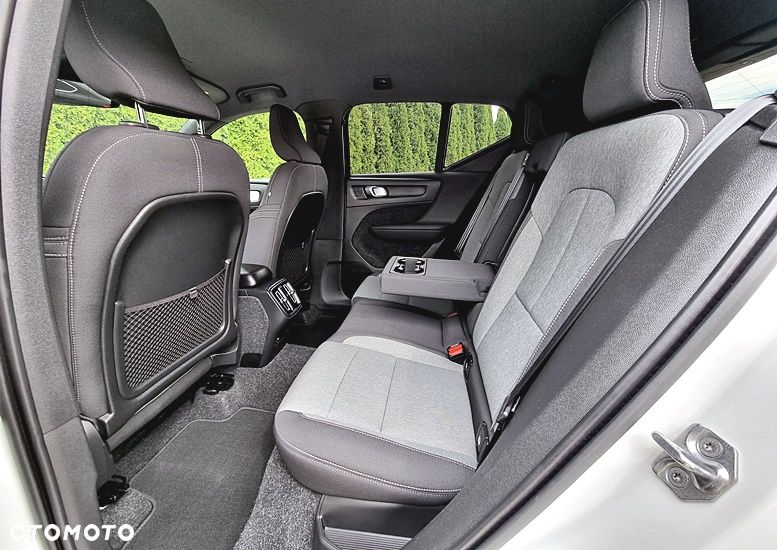 Volvo XC 40 B4 B DKG Ultimate Dark - 15
