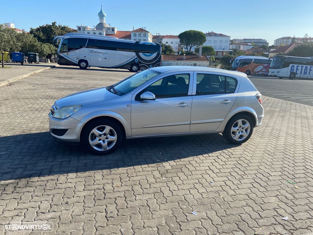 Opel Astra 1.3 CDTi Cosmo - 9