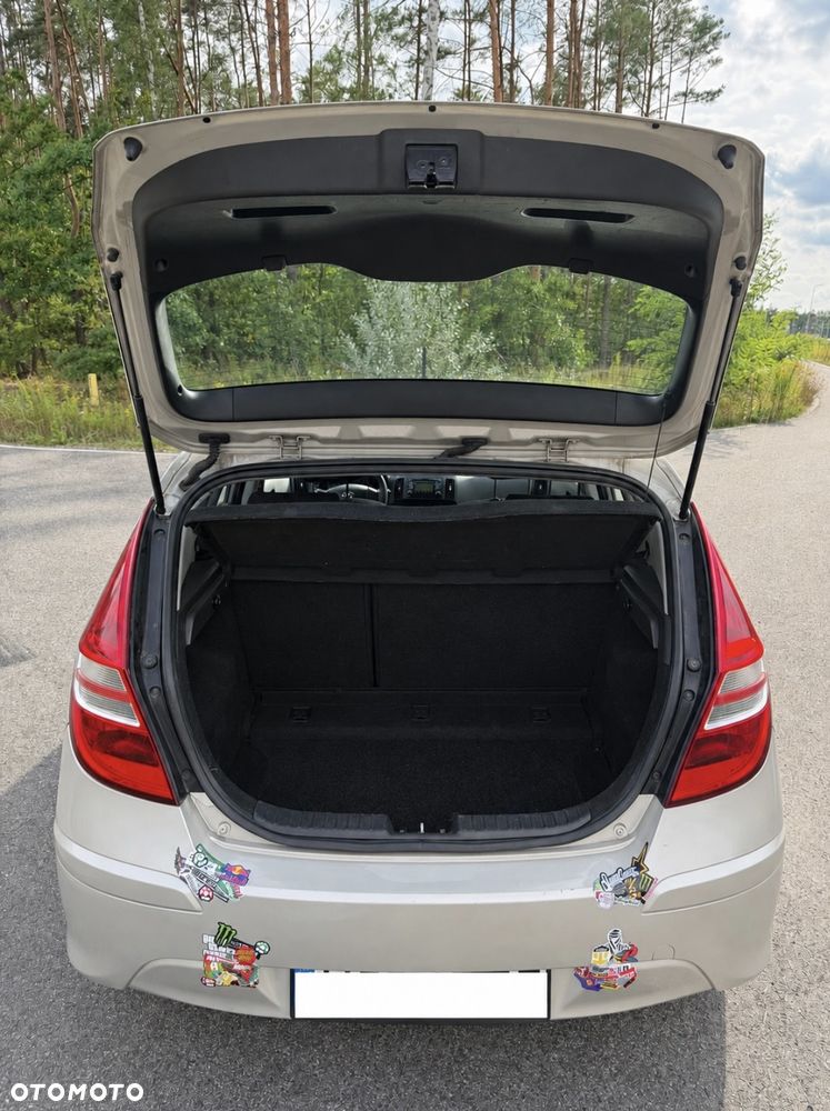 Hyundai i30 1.4 Classic + EU5 - 8