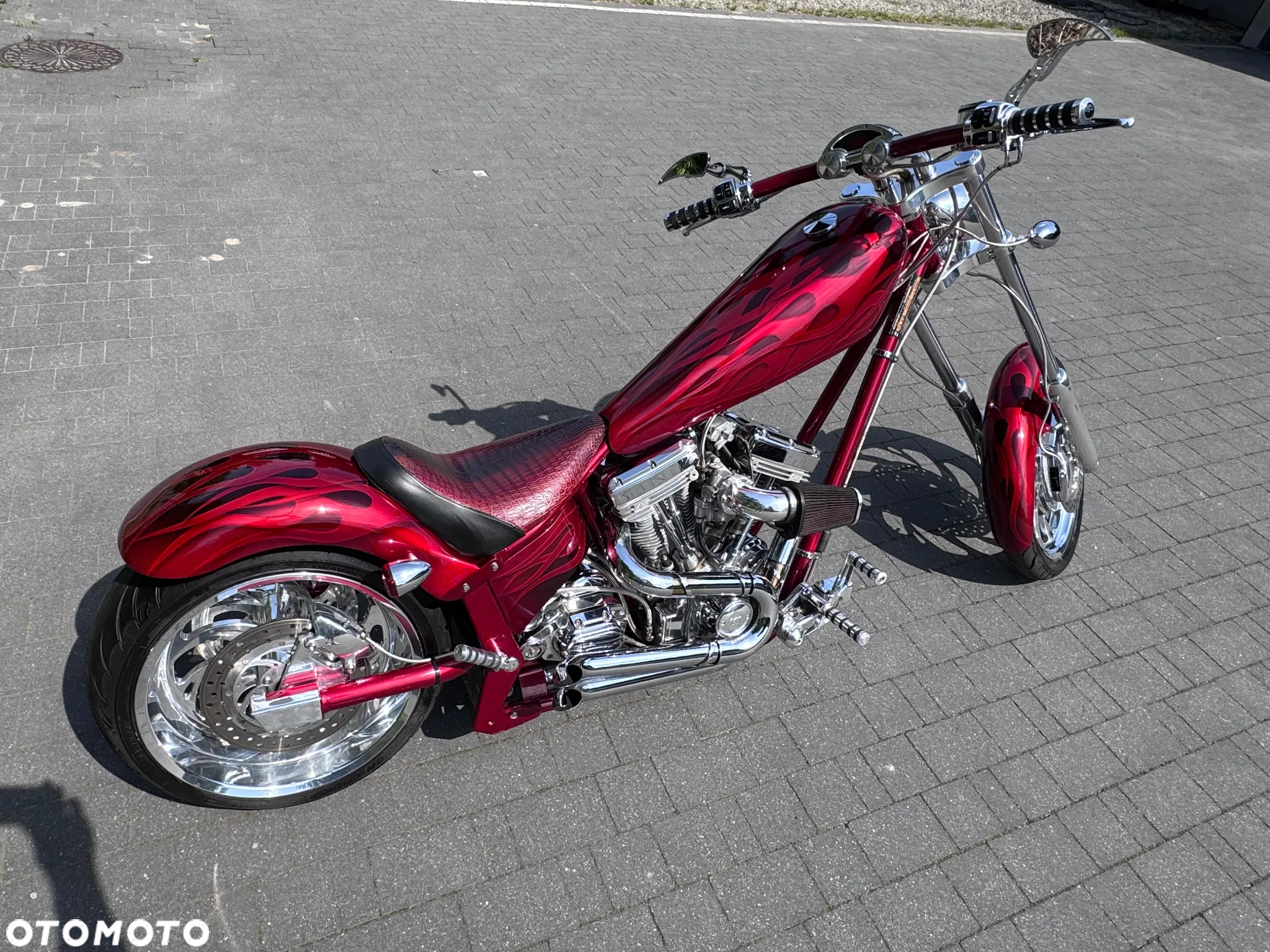 Harley-Davidson Softail Custom - 25