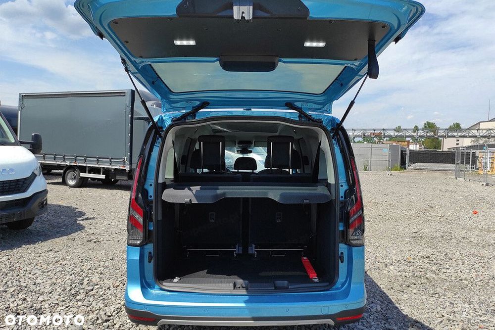 Ford Tourneo Connect - 13