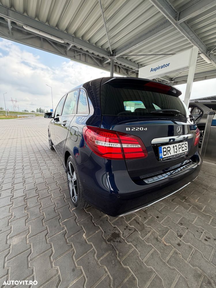 Mercedes-Benz B 220 d 4Matic Aut. - 7