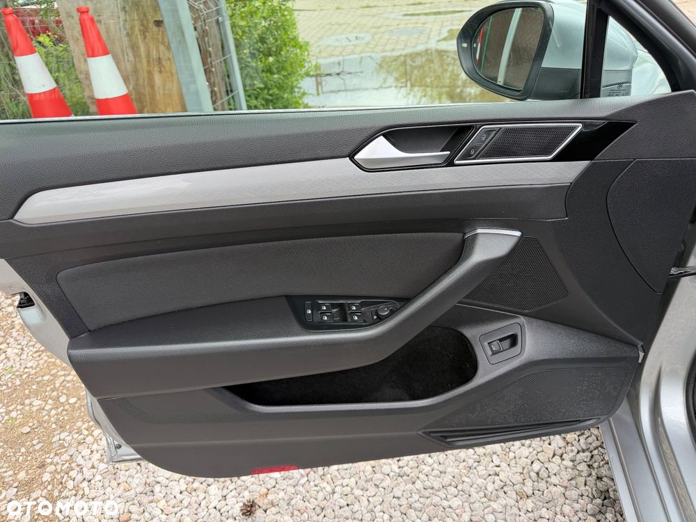 Volkswagen Passat 1.5 TSI EVO Business DSG - 18