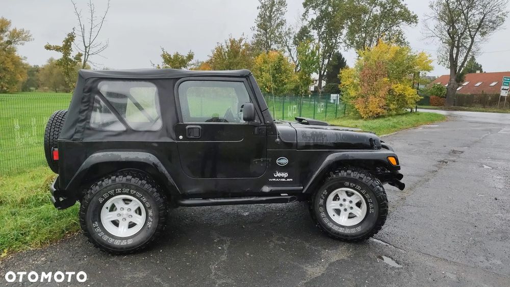 Jeep Wrangler - 9