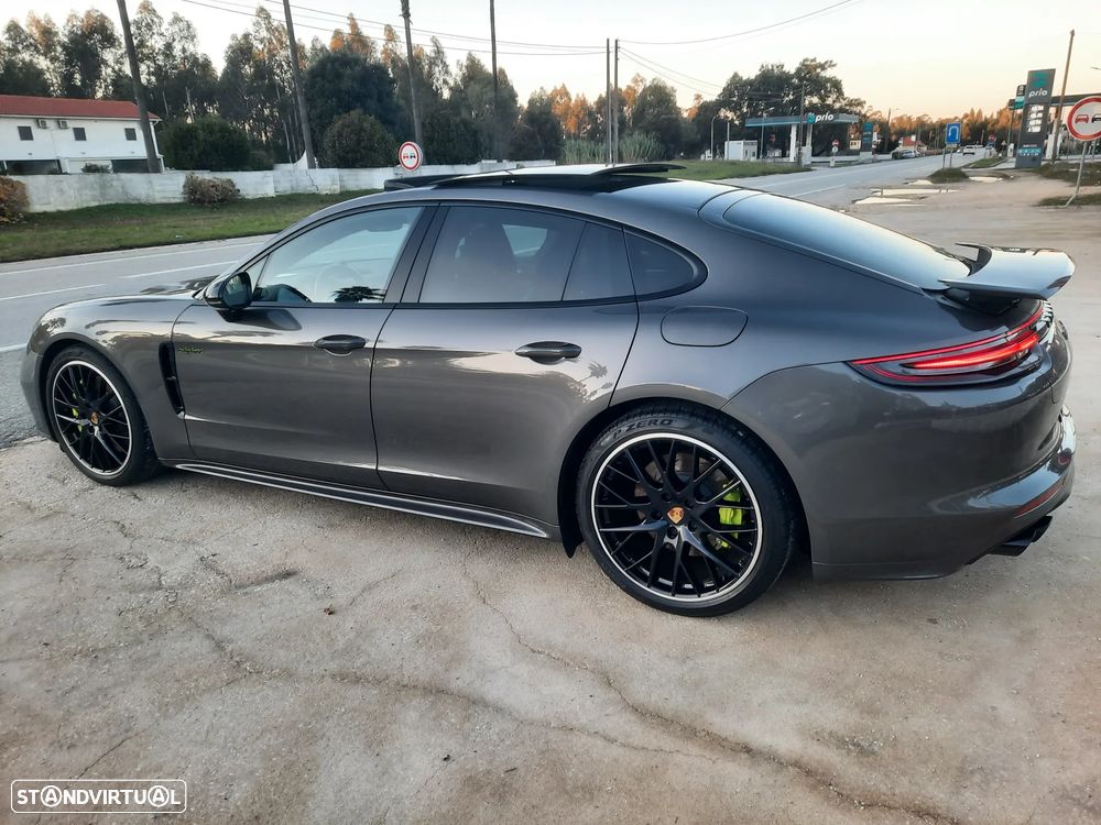 Porsche Panamera 4 E-Hybrid - 15