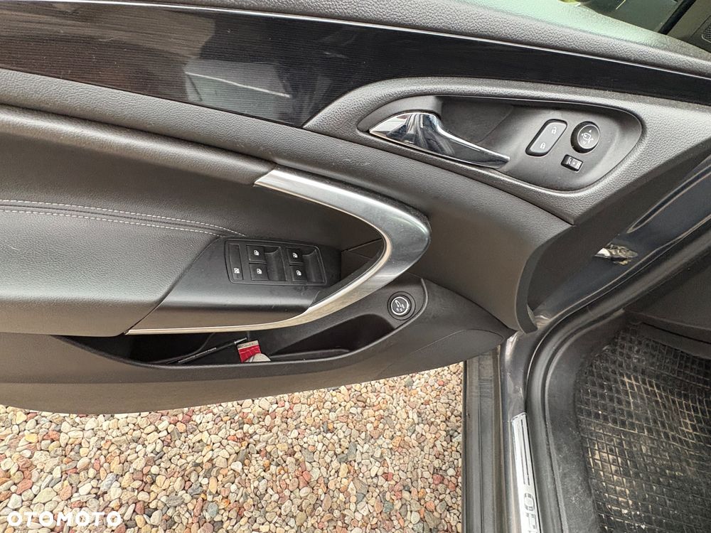 Opel Insignia 2.0 CDTI Cosmo - 11