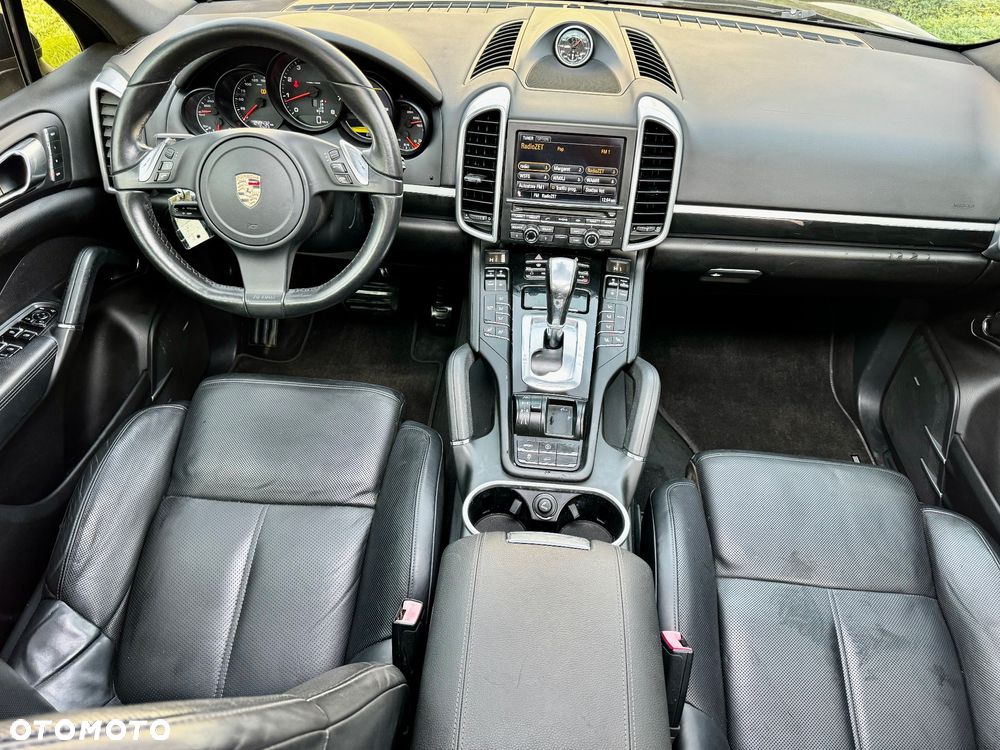 Porsche Cayenne Platinum Edition - 17