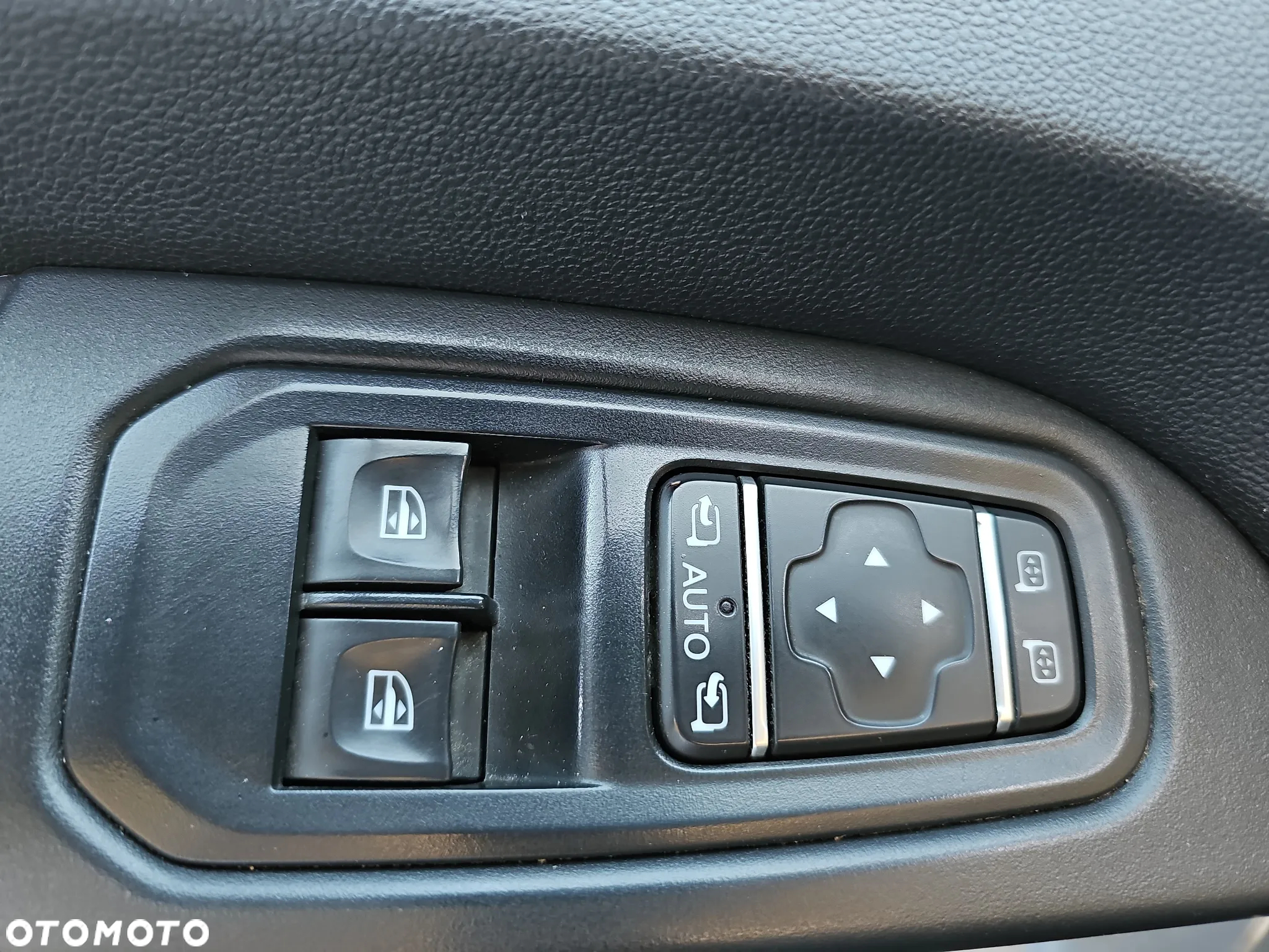 Renault Trafic - 13