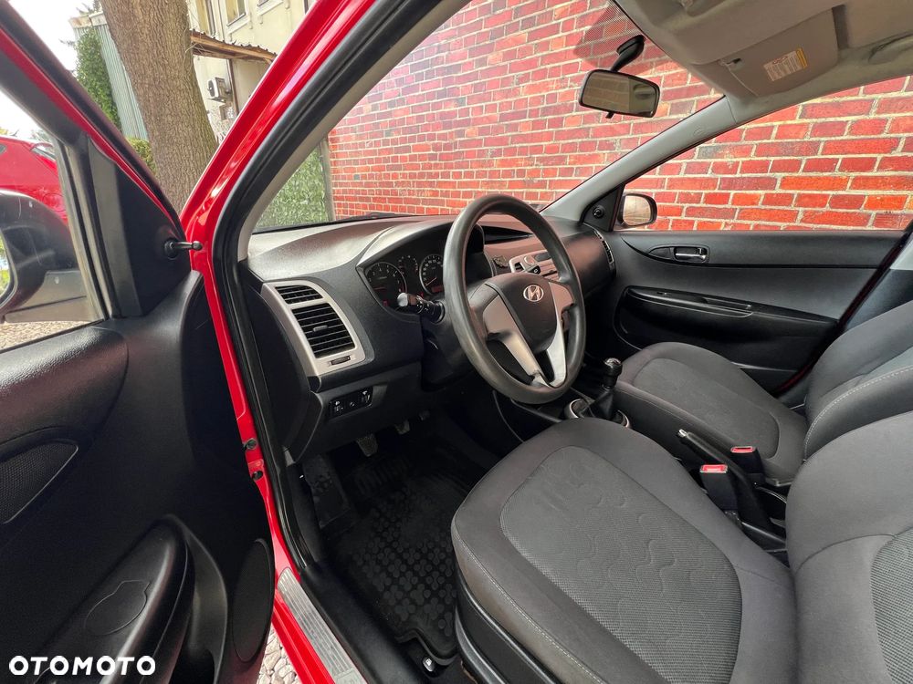 Hyundai i20 - 8