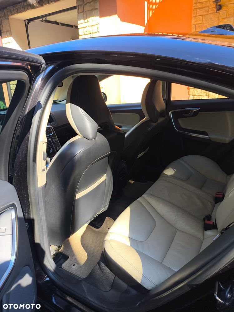 Volvo S60 - 5