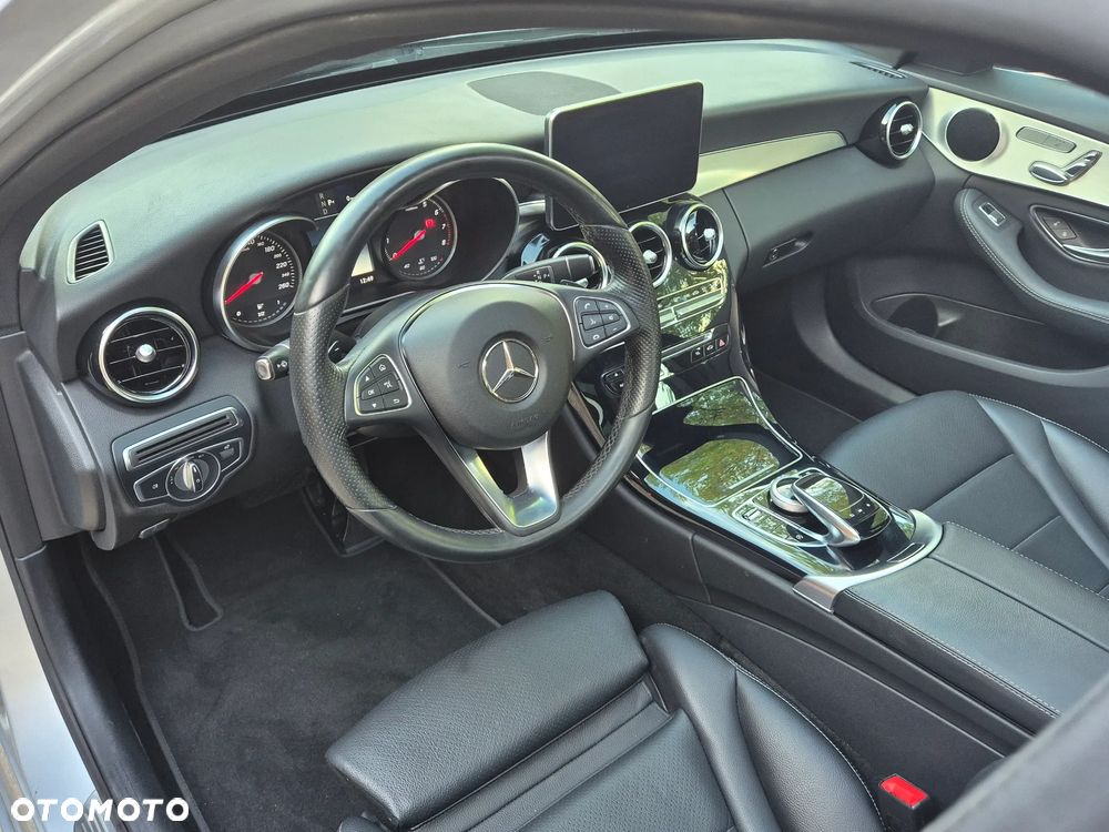 Mercedes-Benz Klasa C 300 7G-TRONIC AMG Line - 7
