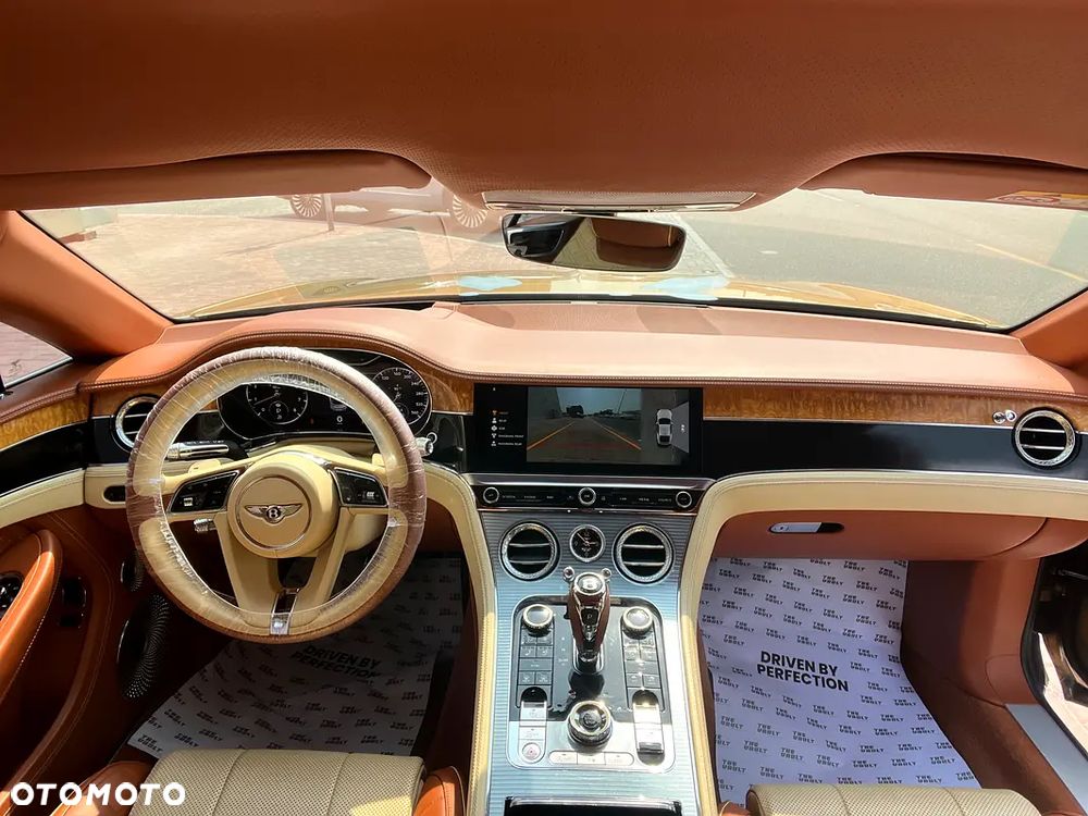 Bentley Continental GT - 10