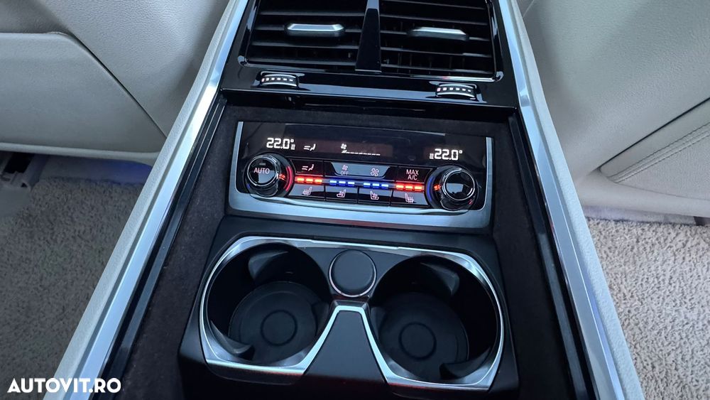 BMW Seria 7 740Ld xDrive - 24