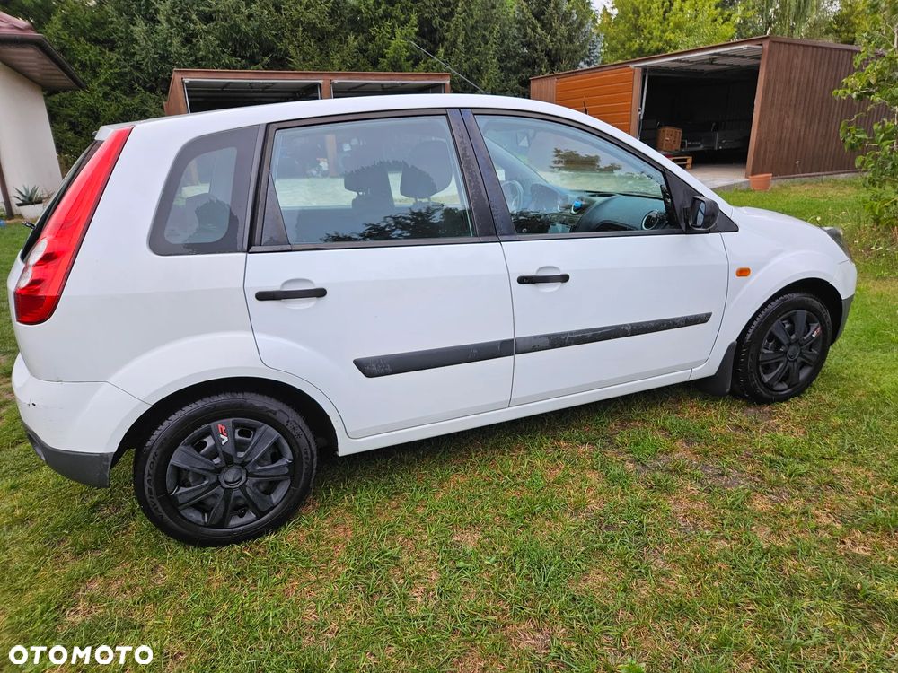 Ford Fiesta 1.25 Ambiente - 7